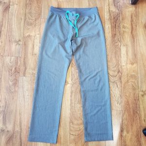 New FIGS Graphite Livingston Scrub Pants (Medium Tall)